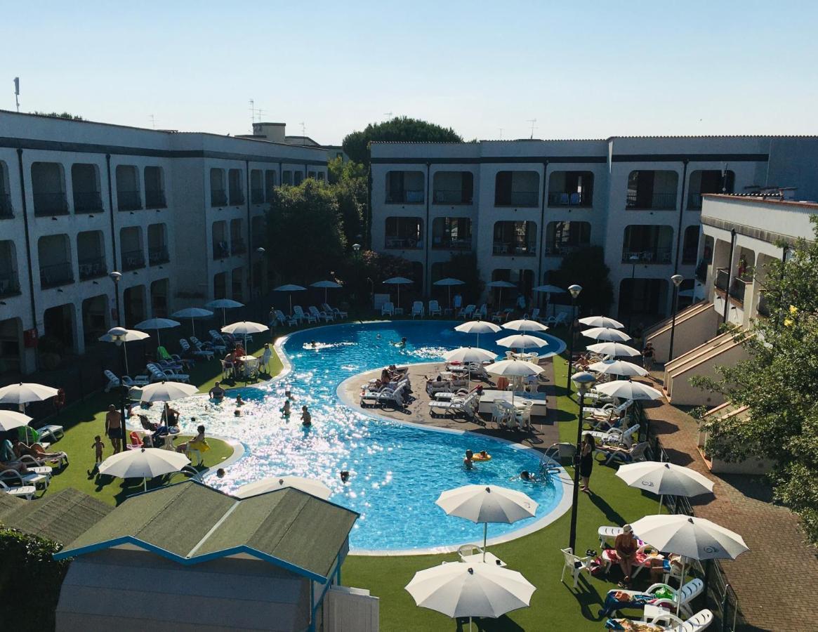 Michelangelo Holiday&family 3*