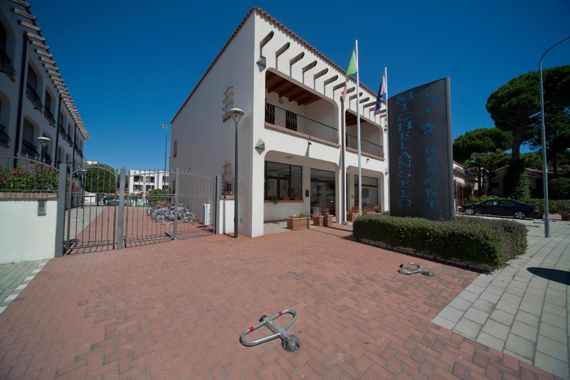 Michelangelo Holiday&family Parco vacanze 3*